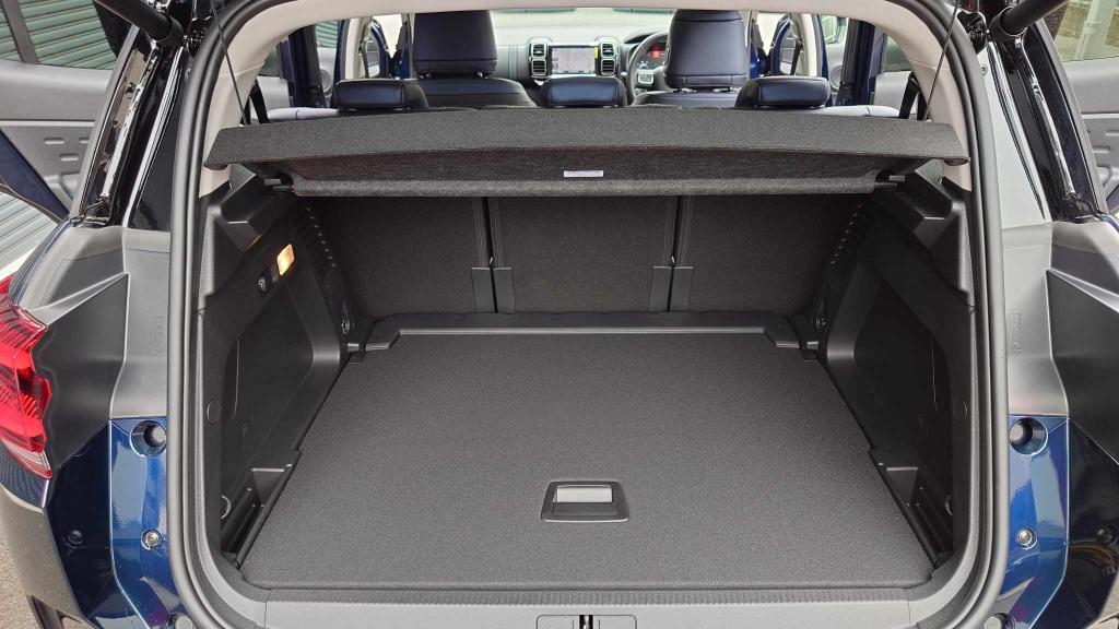 【レンタカーのご案内です】