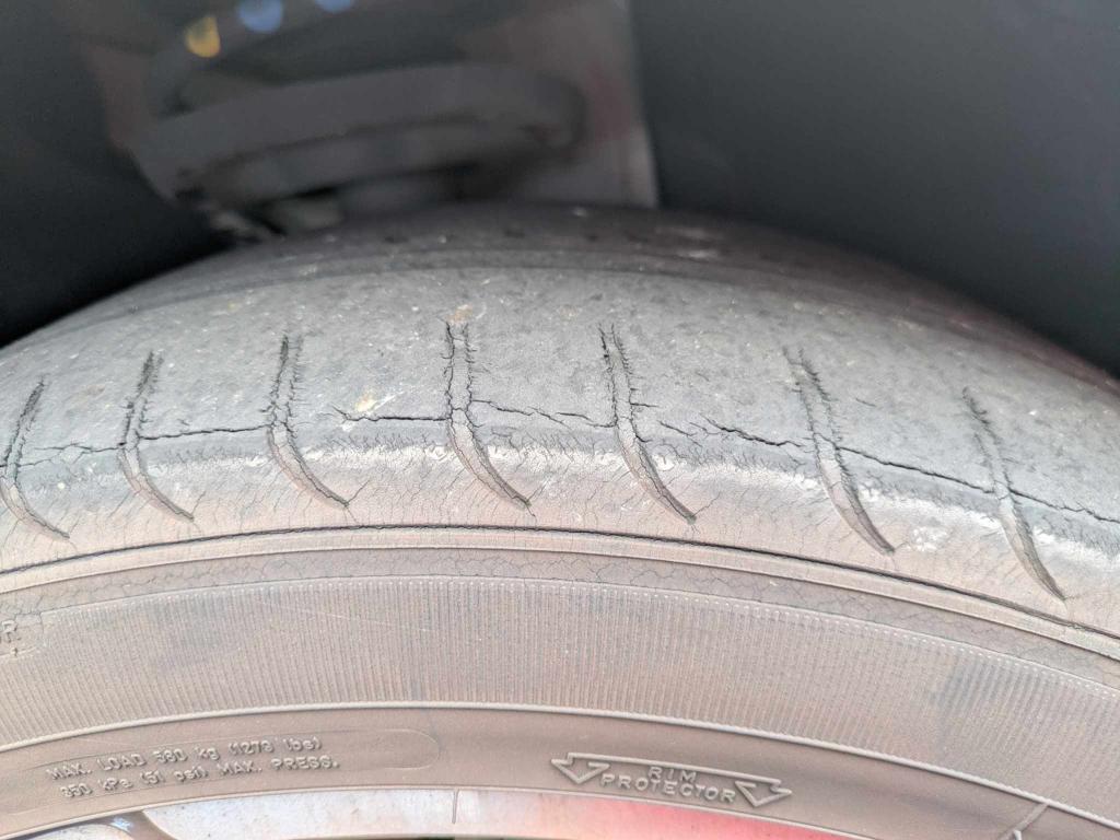 タイヤの点検しましょう！