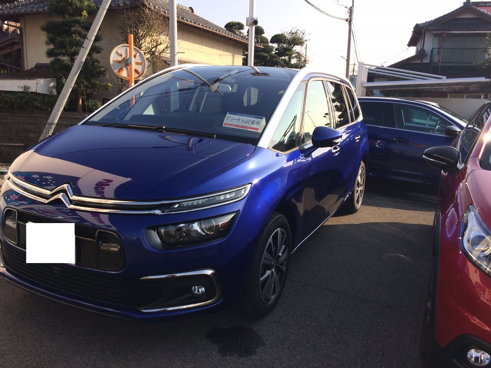 GRAND C4 PICASSO BLUEHDi デビュー