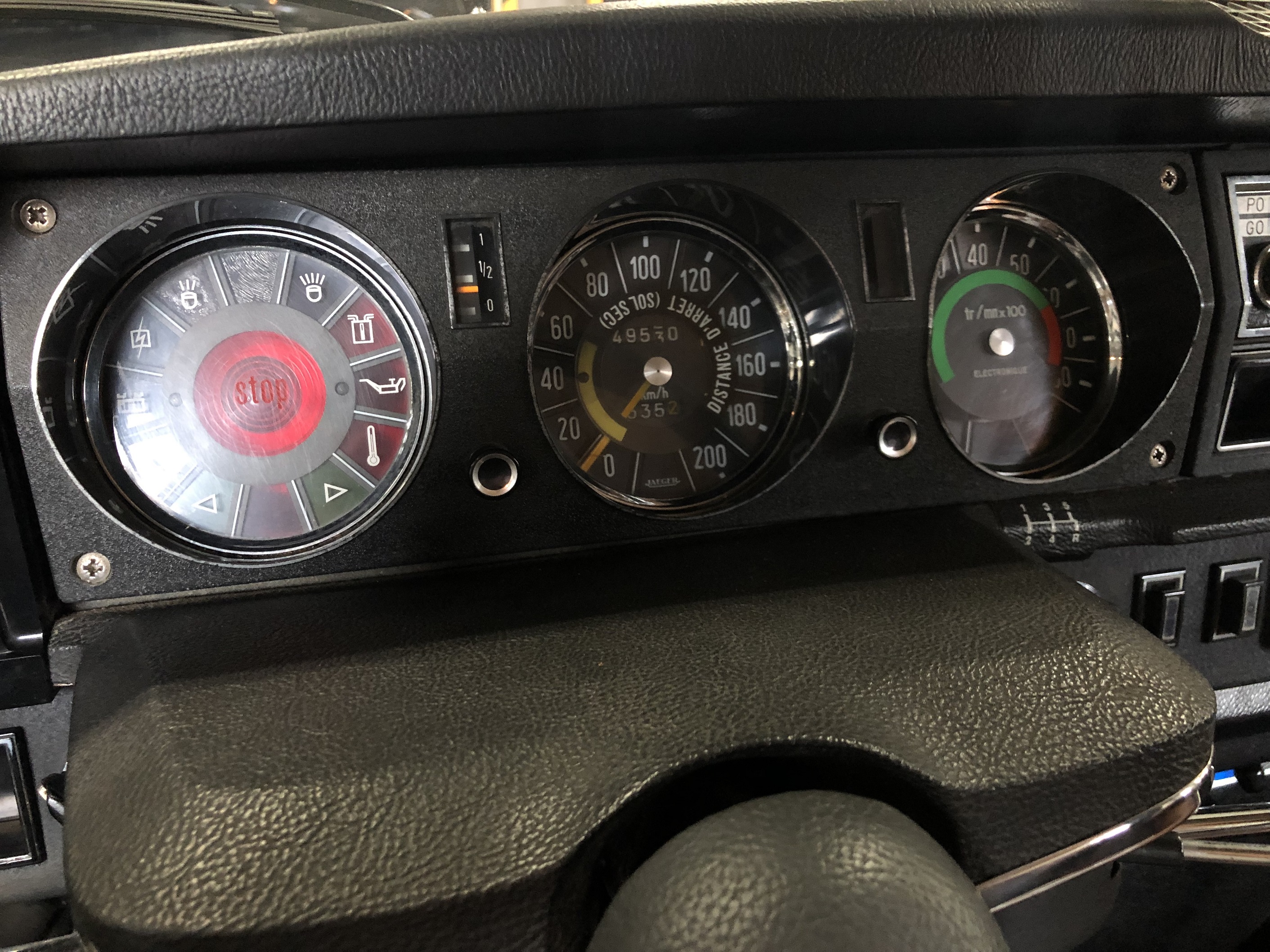アデルコレクション　シトロエンの誇る名車DS