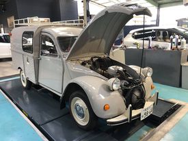 アデル コレクション 「2CVフルゴネット」 のご紹介